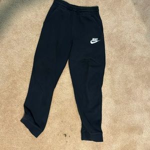 Black Nike Sweatpants, youth large